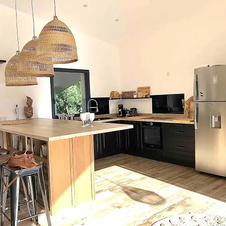 Beautiful Villa, Pool, Sea, 5 Bedrooms Villa