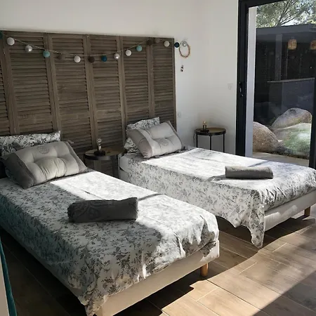 Beautiful Villa, Pool, Sea, 5 Bedrooms * Zonza