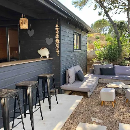 Beautiful Villa, Pool, Sea, 5 Bedrooms Villa *