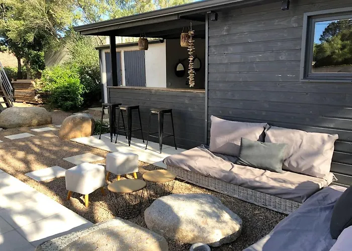 Beautiful Villa, Pool, Sea, 5 Bedrooms *