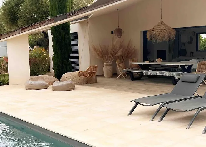 Beautiful Villa, Pool, Sea, 5 Bedrooms * 宗扎