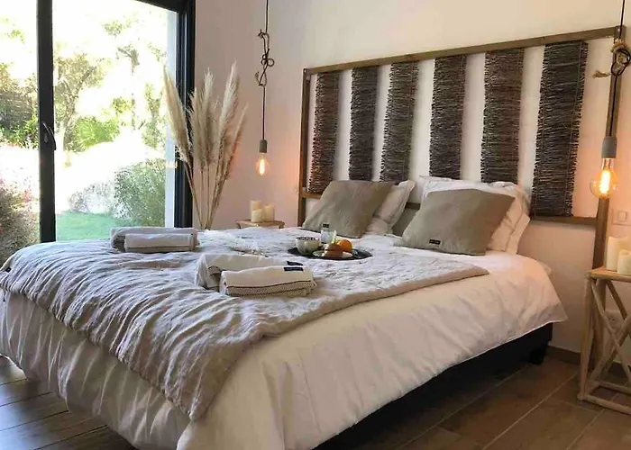 Villa Beautiful Villa, Pool, Sea, 5 Bedrooms *