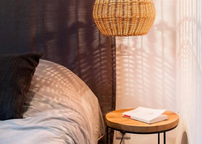 Beautiful Villa, Pool, Sea, 5 Bedrooms *