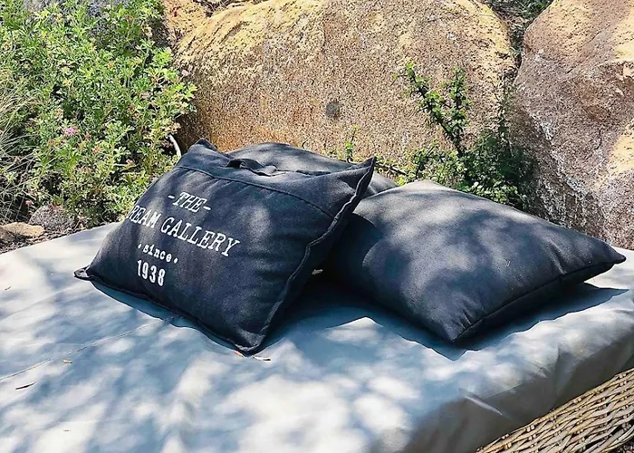 Beautiful Villa, Pool, Sea, 5 Bedrooms Villa *