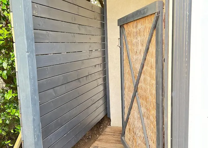 Beautiful Villa, Pool, Sea, 5 Bedrooms 宗扎