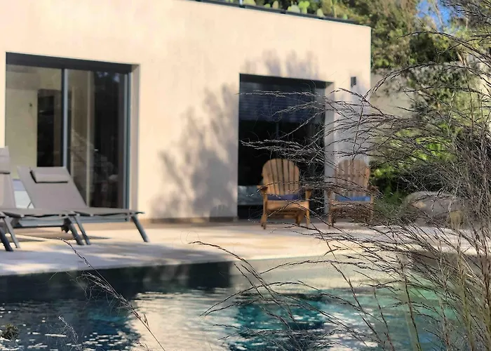 别墅 Beautiful Villa, Pool, Sea, 5 Bedrooms